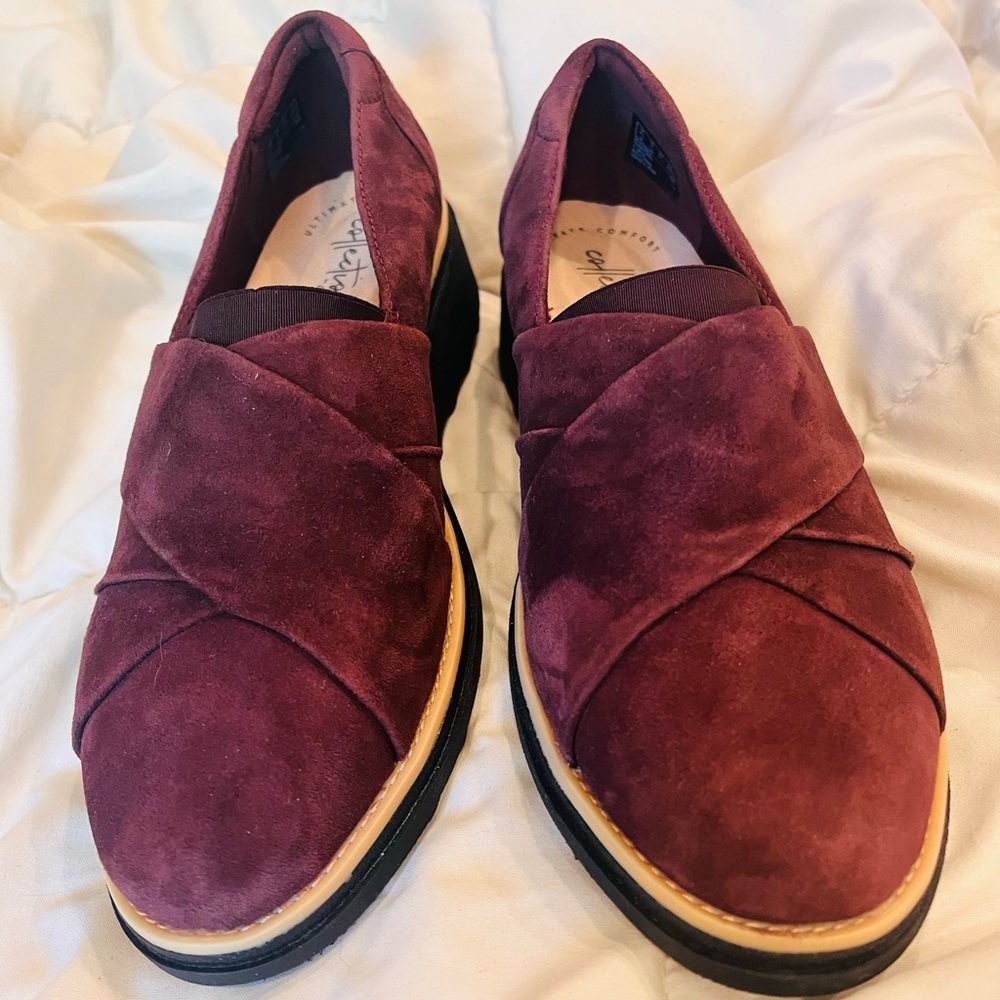 Clark’s Sharon Form Womens Suede Slip On Loafers size 7 Burgundy